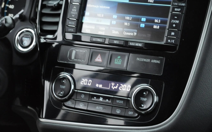 Mitsubishi Outlander cena 43900 przebieg: 381000, rok produkcji 2014 z Piotrków Kujawski małe 667